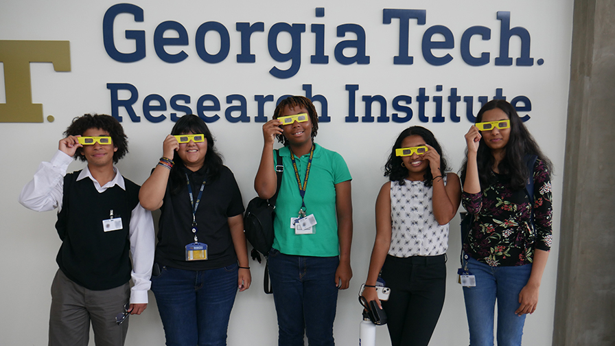 About STEM@GTRI image header