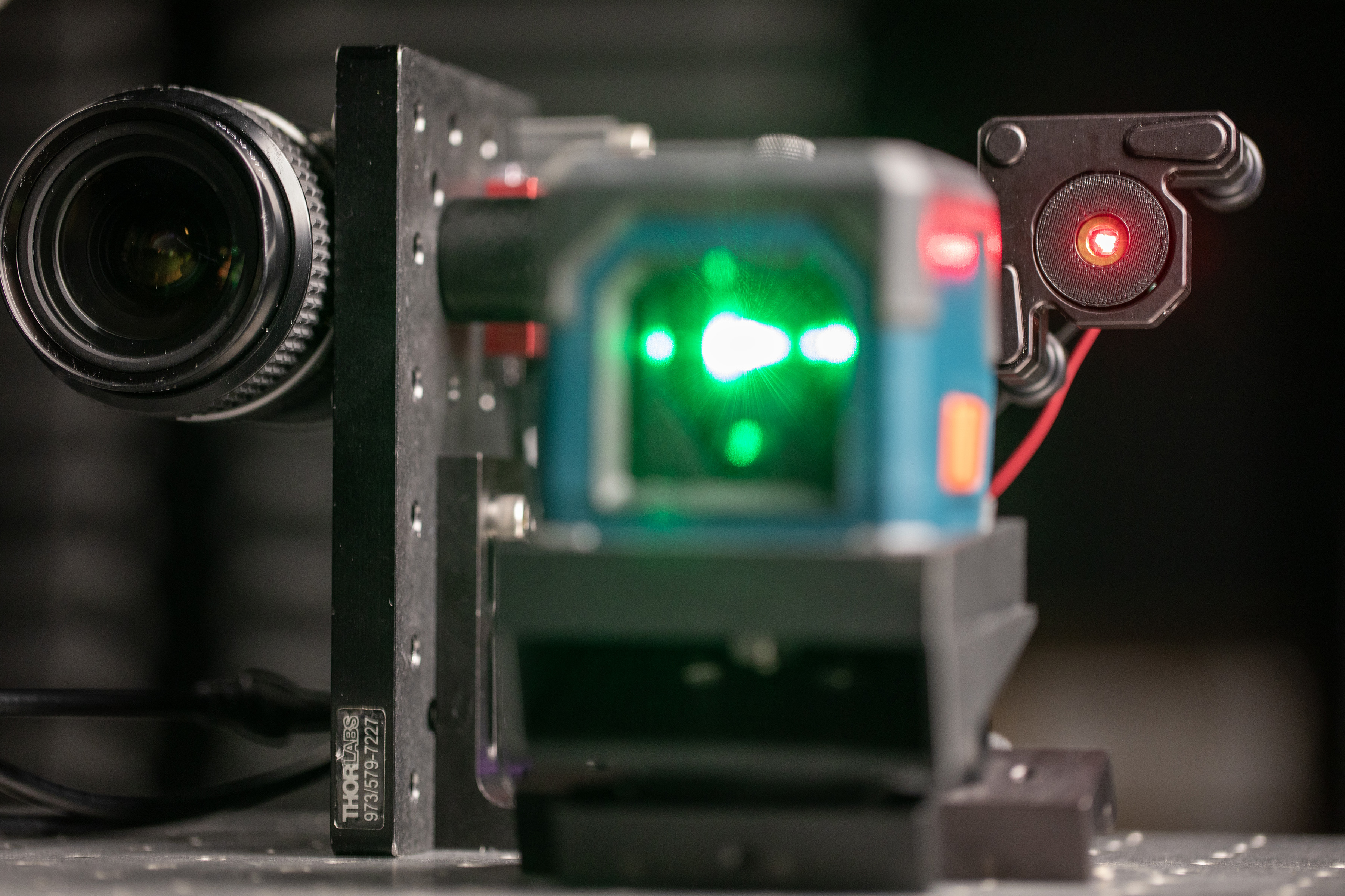 Dual-laser prototype using 3D printed materials 