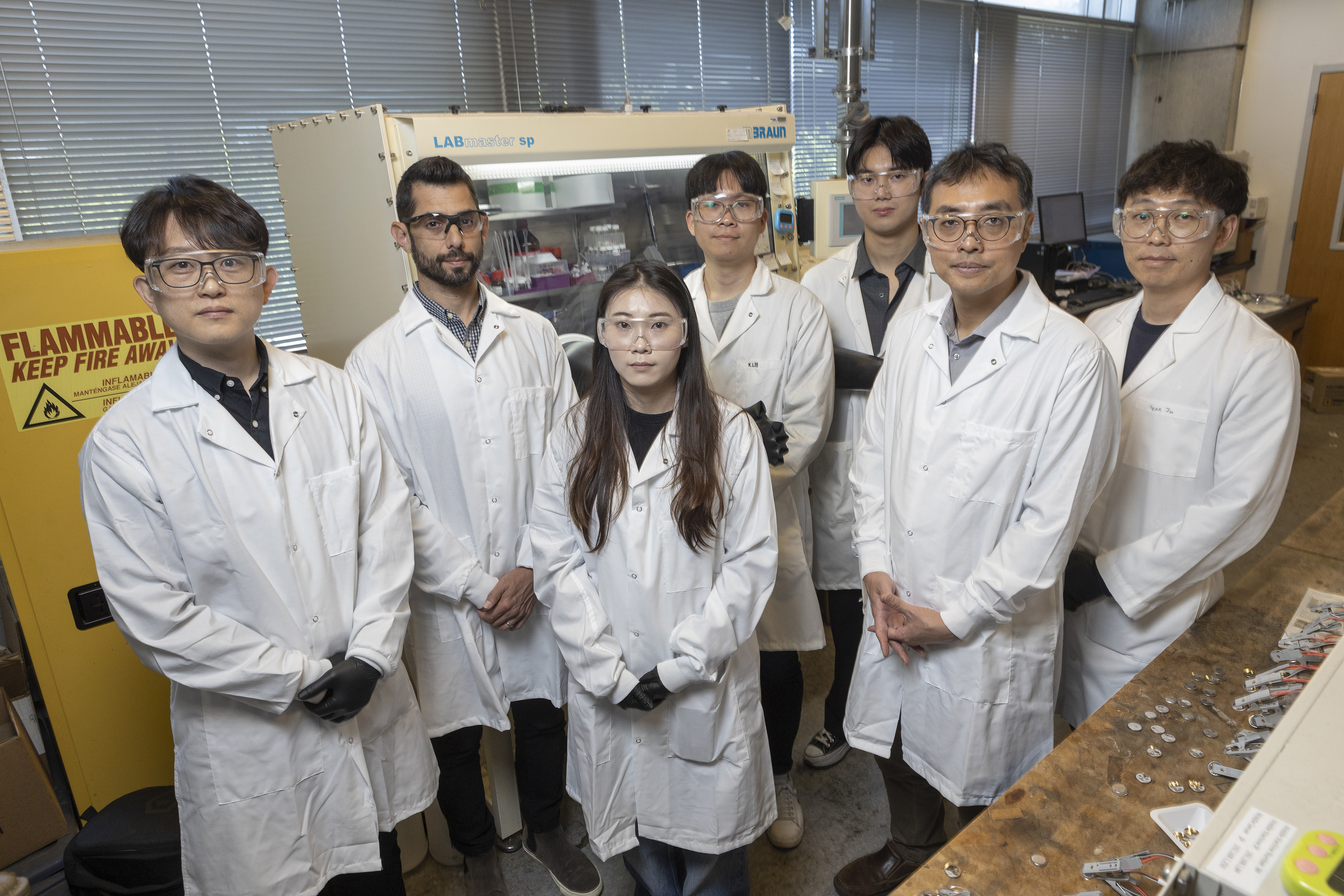 Research team for all-solid-state batteries.