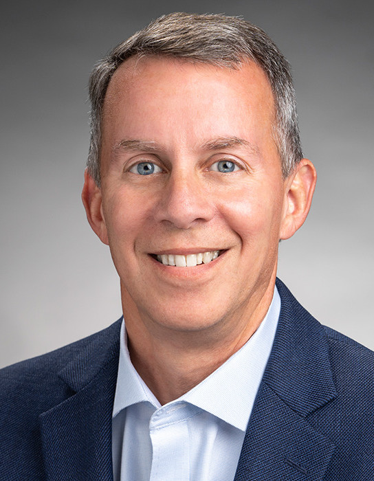 Headshot of Bobby Braun
